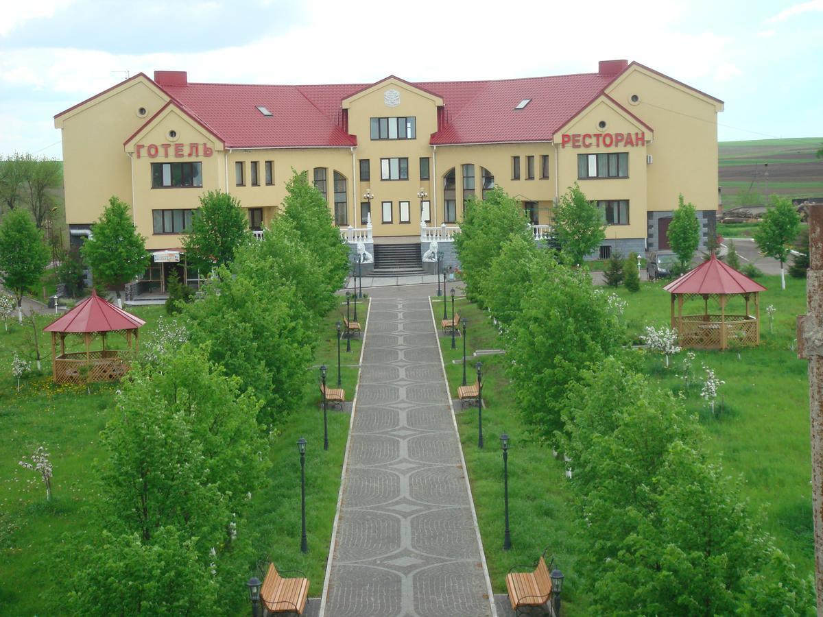 Hotel - Restaurant "Lion'S Heart" Velyka Omelyana المظهر الخارجي الصورة