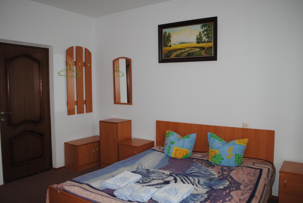 Hotel - Restaurant "Lion'S Heart" Velyka Omelyana المظهر الخارجي الصورة