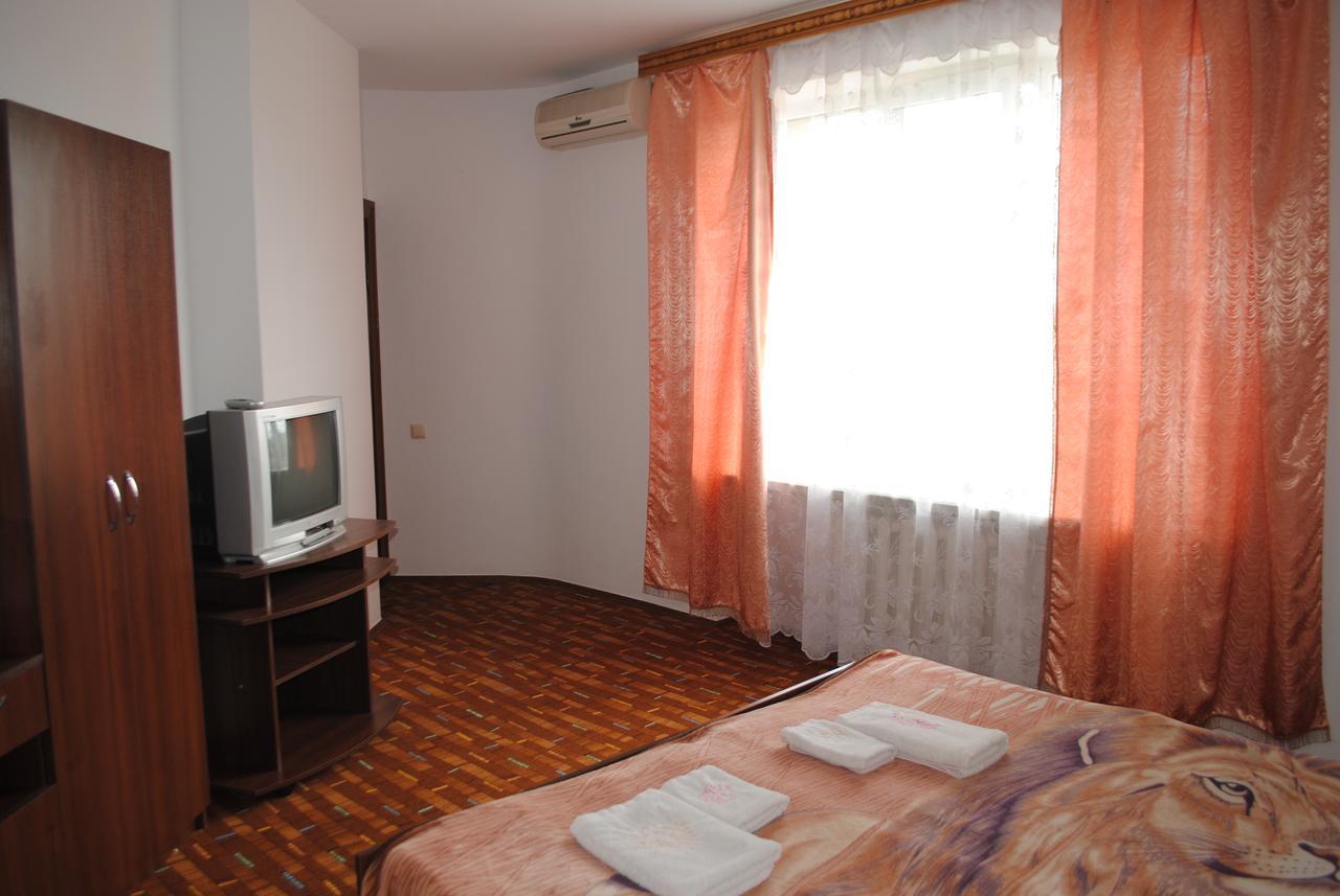 Hotel - Restaurant "Lion'S Heart" Velyka Omelyana المظهر الخارجي الصورة